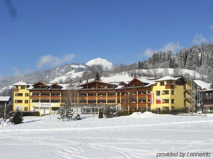 Готель Alpenhof Brixen Бріксен-ім-Тале Екстер'єр фото