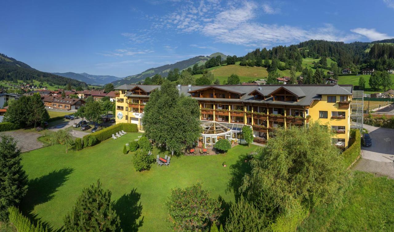 Готель Alpenhof Brixen Бріксен-ім-Тале Екстер'єр фото